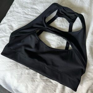 SAVAGE x FENTY: Hotline Medium-Impact Sports Bra